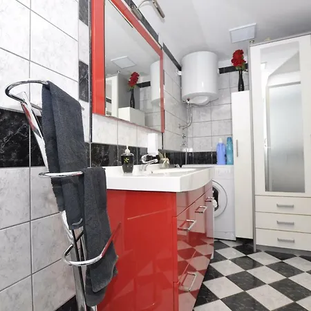 Toya Apartment